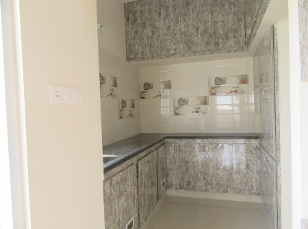 7) Li id : 121 - Kitchenl.JPG